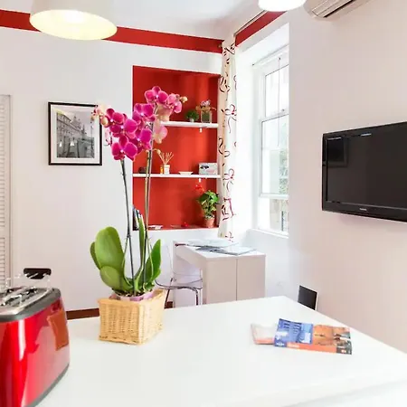 Perla - Cozy Apartment In Piazza Navona Rome Exterior photo