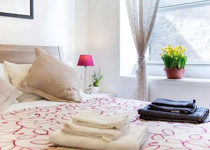 Perla - Cozy Apartment In Piazza Navona