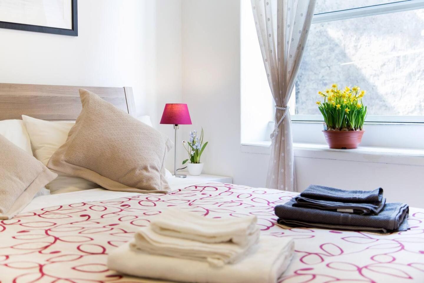 Perla - Cozy In Piazza Navona Apartment *